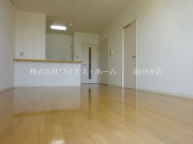 ラフィネＳ国分寺   リビング