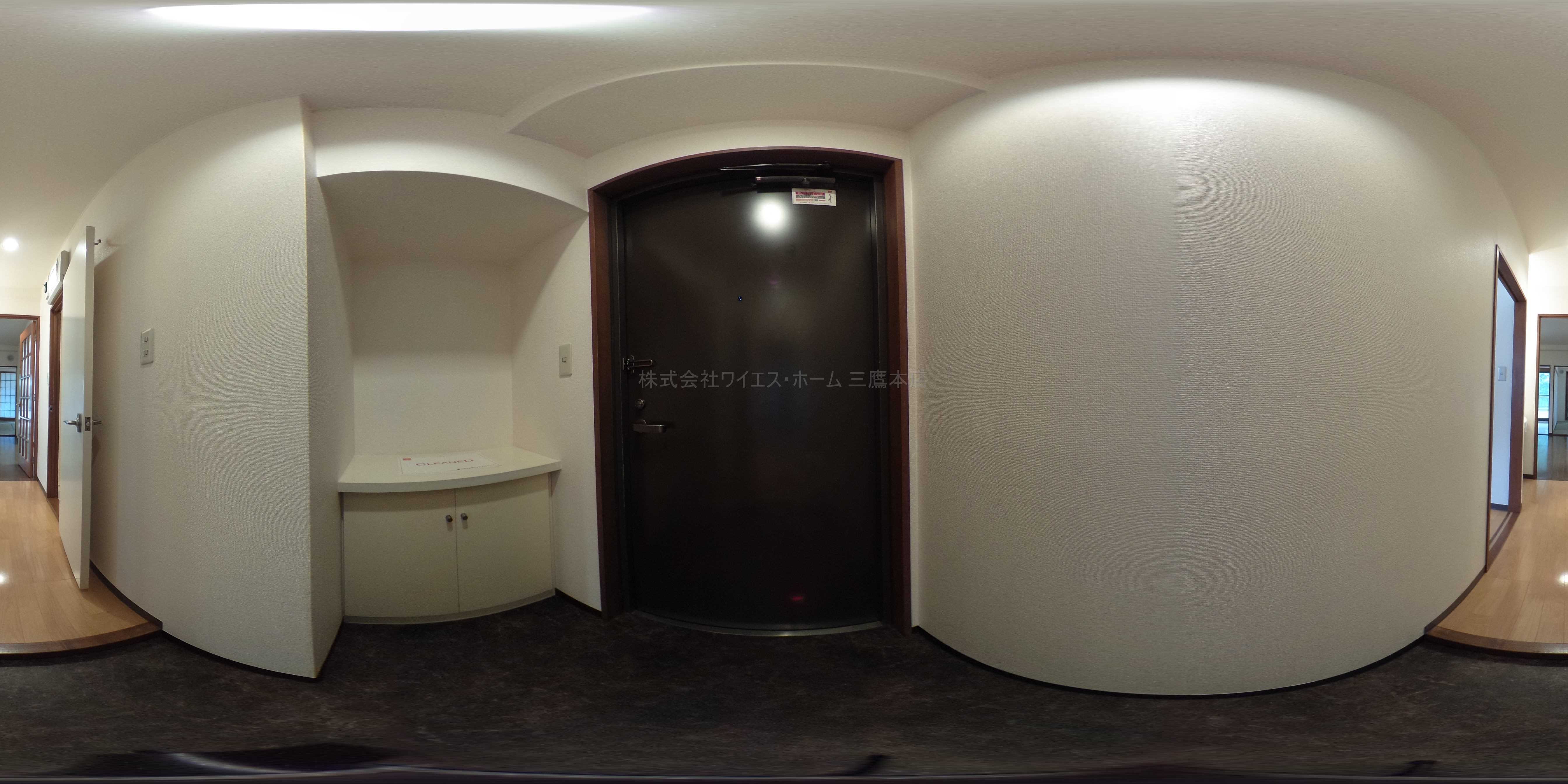 バードランド小金井 玄関