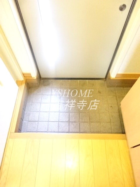 コリネッタ久我山 玄関