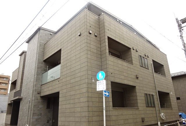 ＵＴＥＮＡ　ＴＥＲＲＡＣＥ　　A 外観