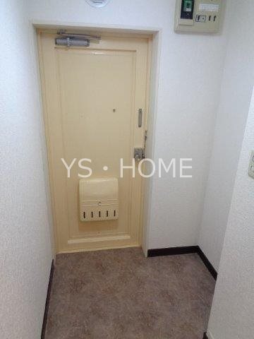 玉野屋コーポラス 玄関