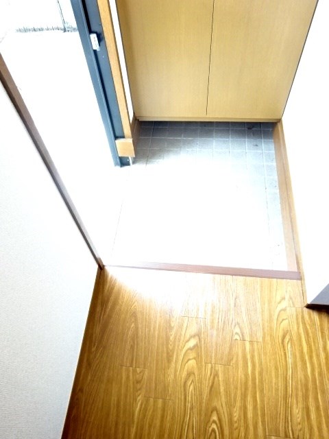 L-エスパシオ 玄関