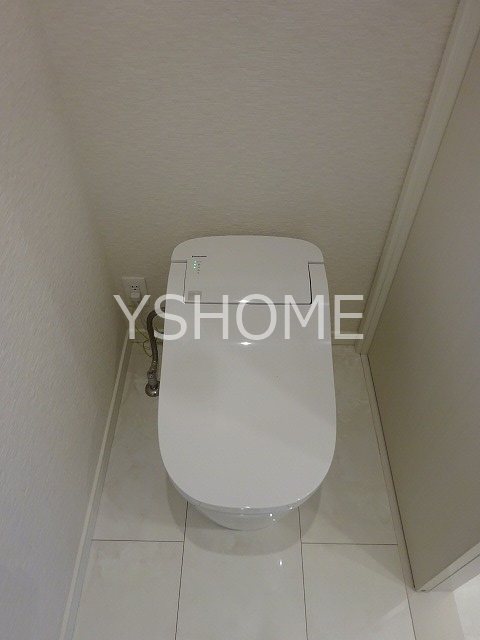 鈴木町一丁目貸家 トイレ