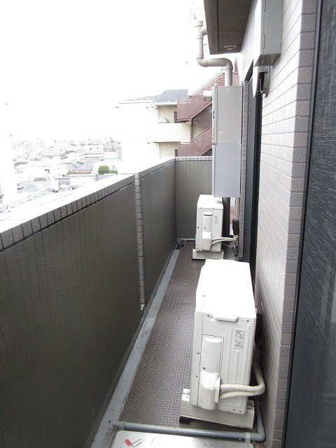 ルーブル野方伍番館 ベランダ