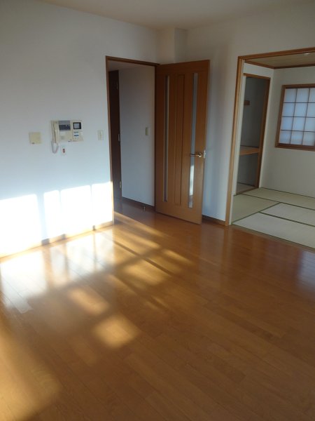 東京都杉並区和田２丁目 リビング