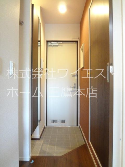 シャン・ド・フルール 玄関