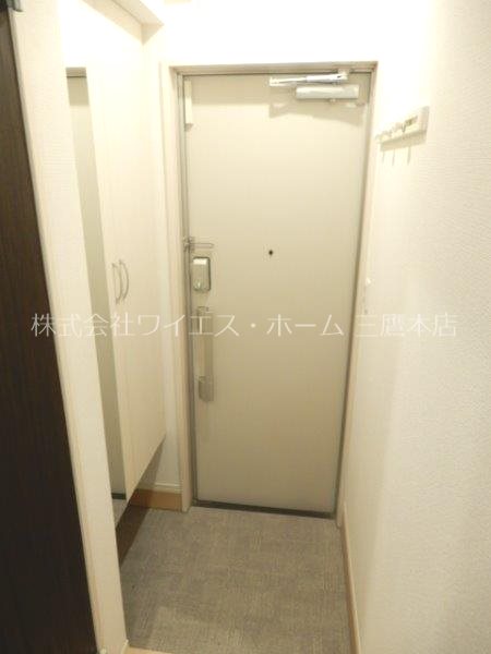 ミーツ 玄関