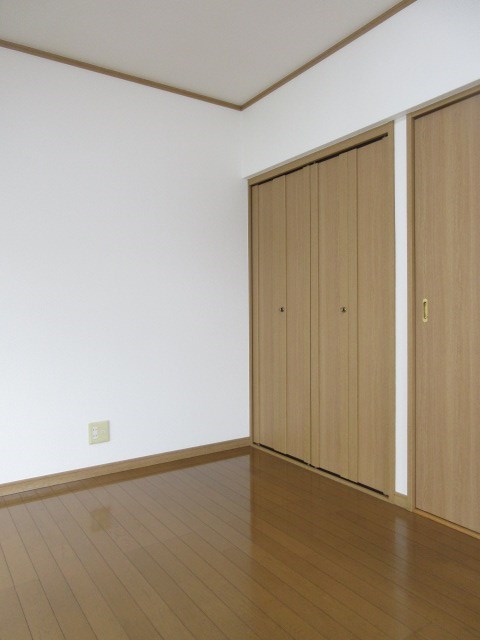 ウィスタリア中野 その他
