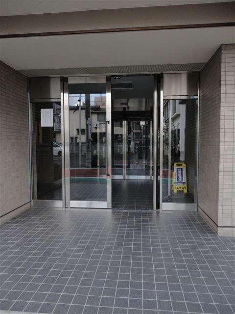コーボック新小金井 エントランス