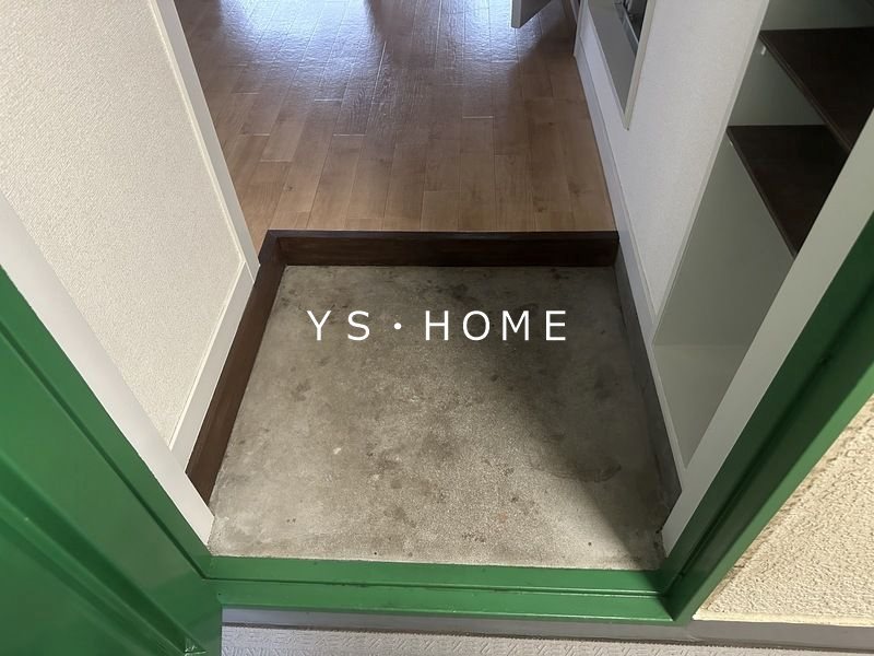 グリーンハウス 玄関