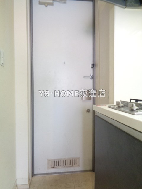 Ｙ&amp;rsquo;ｓＦｌａｔ高円寺  玄関