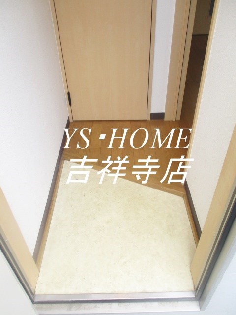 セレ下井草  玄関