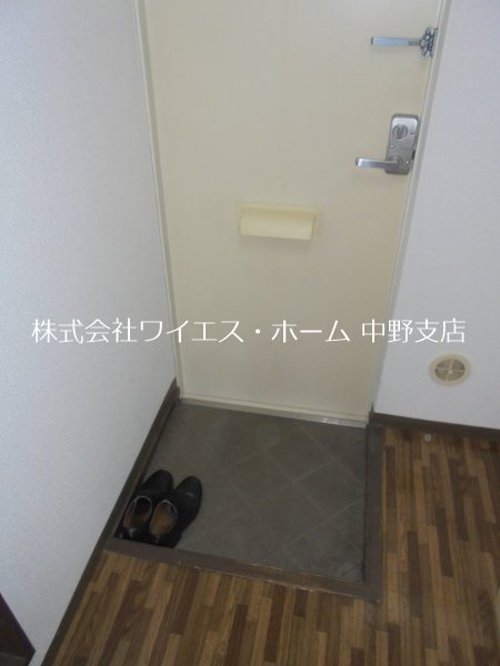 ウィステリア 玄関