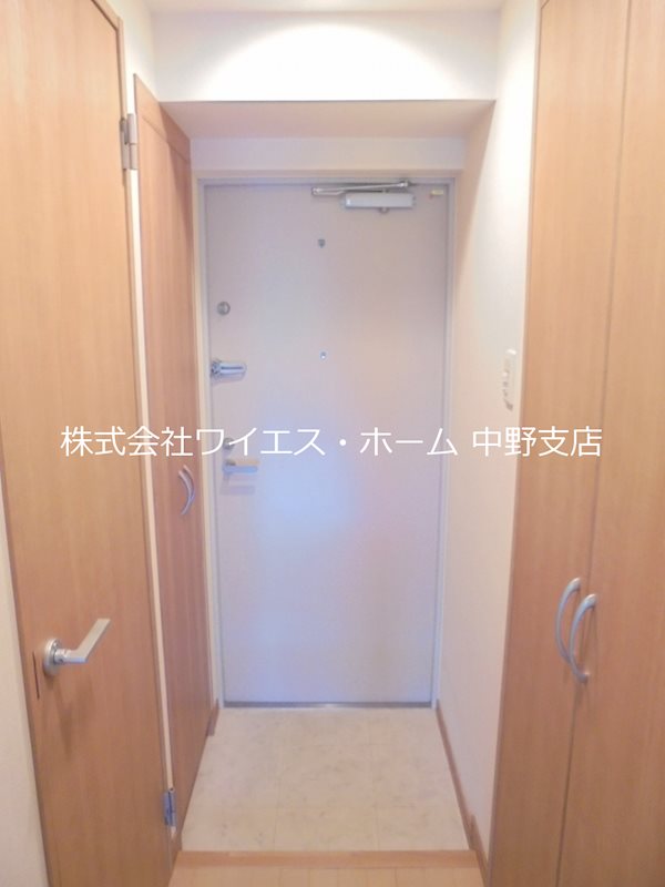 ブラントーレ哲学堂 玄関