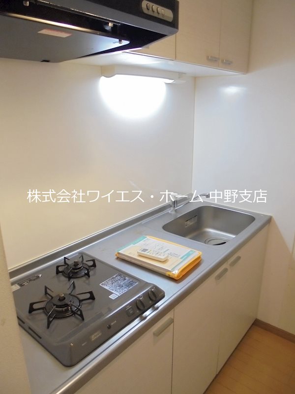 ブラントーレ哲学堂 キッチン