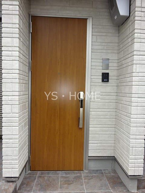ベルリード立野 玄関