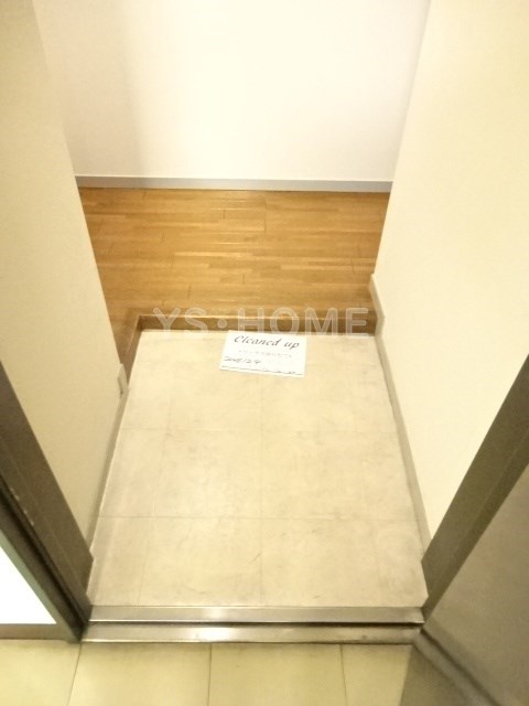 D-RHOMES荻窪（DRホームズ荻窪） 玄関
