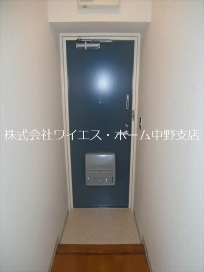 エーエスホームズⅡ 玄関