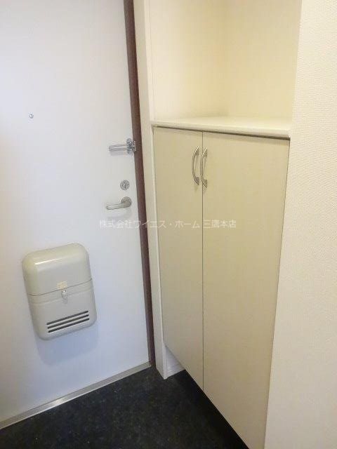 レディッシュガーデン 玄関