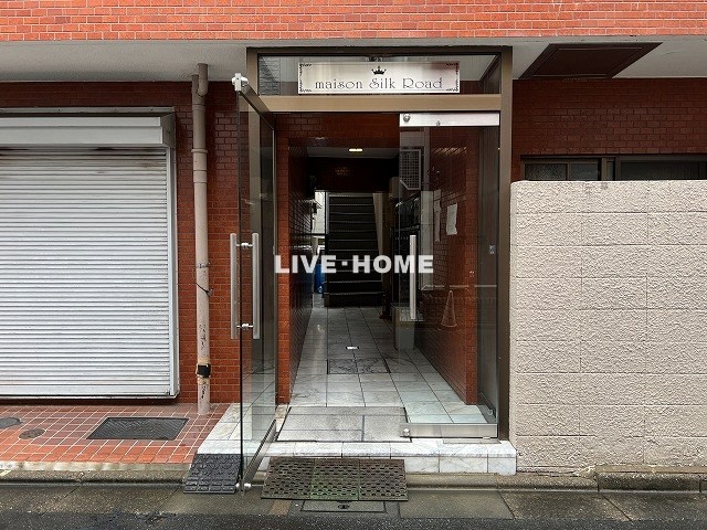 東京都中野区本町３丁目 エントランス