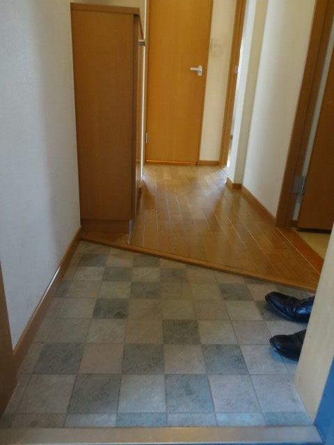サンテラス下連雀 玄関