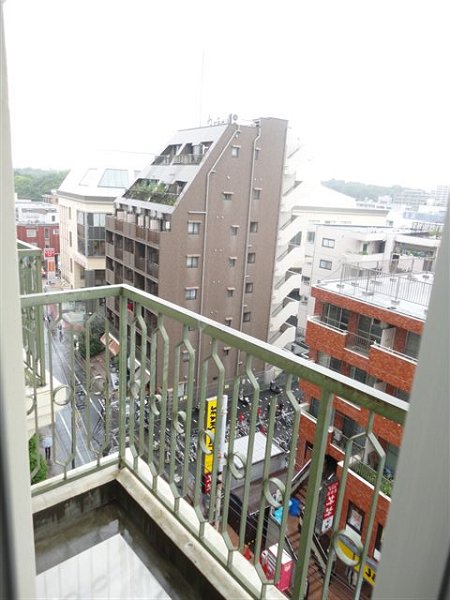 東京都国分寺市本町４丁目 ベランダ