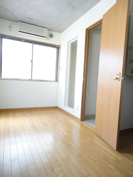 東京都中野区大和町２丁目 リビング