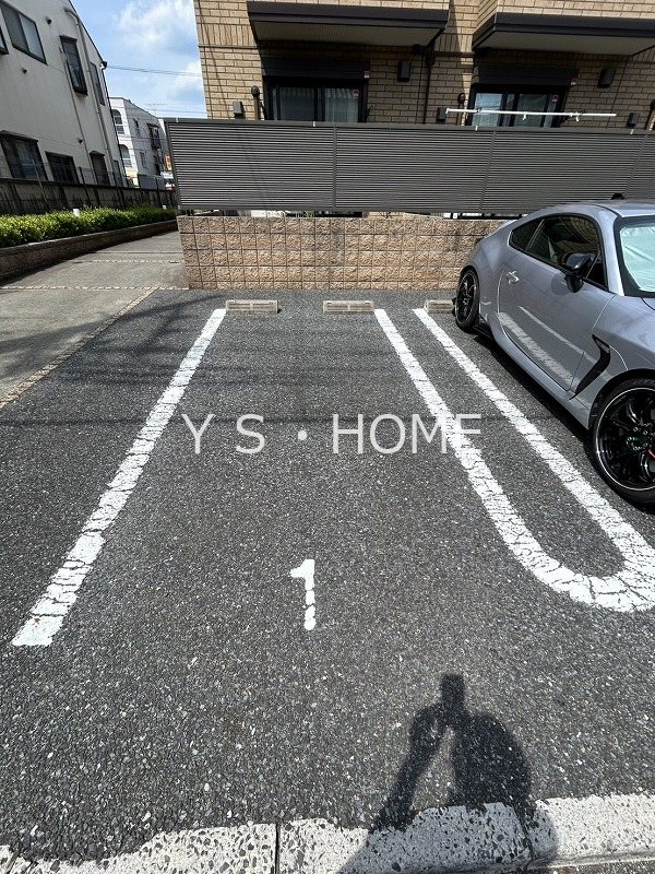パストラル　ガーデン 駐車場