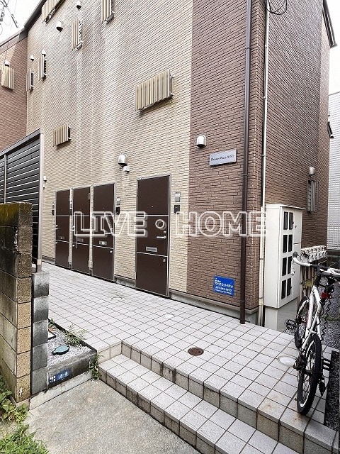 東京都新宿区西落合１丁目 エントランス