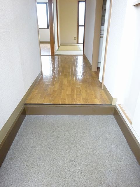 東京都国分寺市東戸倉２丁目 玄関