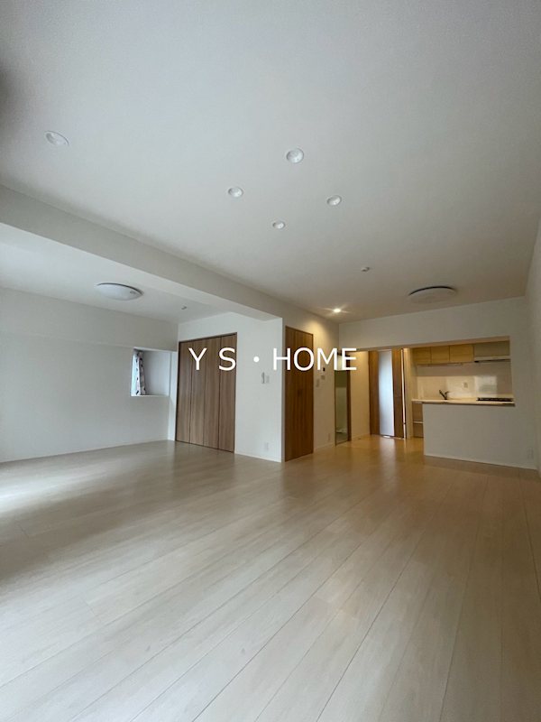 東京都府中市本町２丁目 リビング