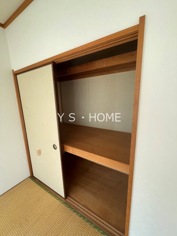 青木タウンハウス 収納