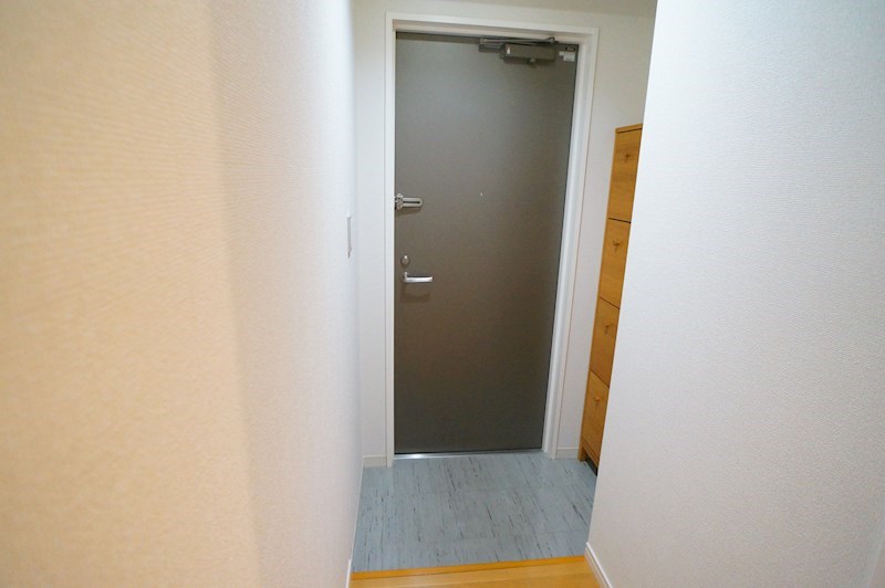 フラッツ小西 玄関