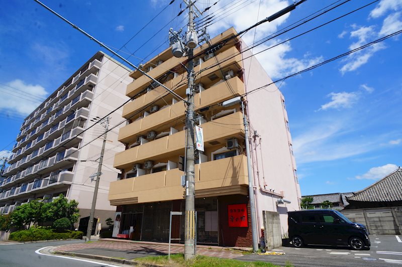 クレセール杉ヶ町 301号室 外観