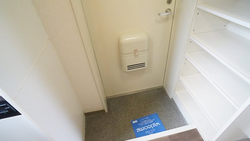 ヴィラージュささほこ 玄関