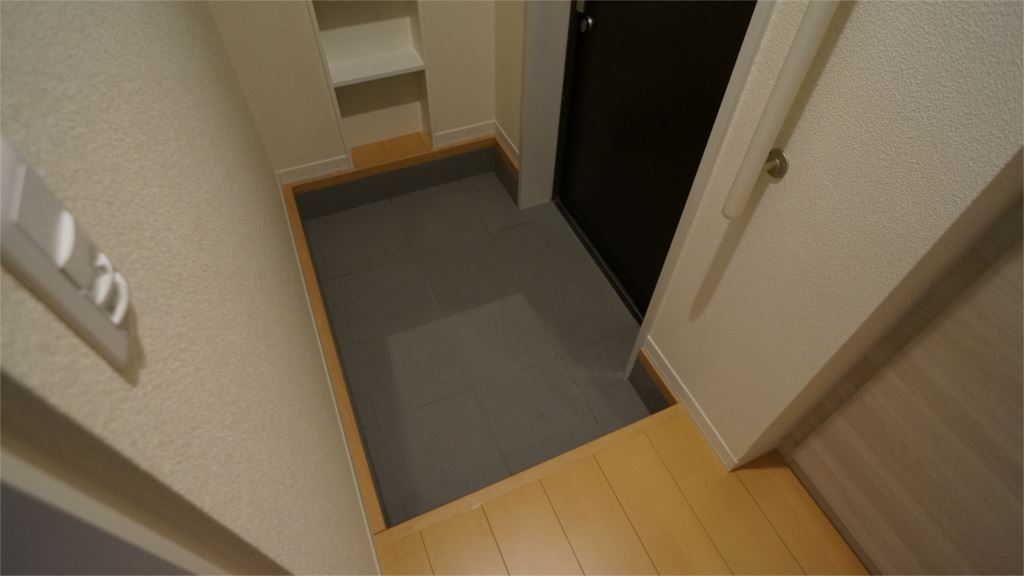シャーメゾンわかくさ 玄関