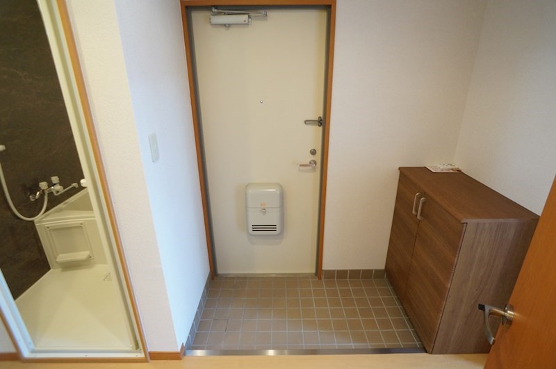 ＫＢＫ高天ビル 玄関