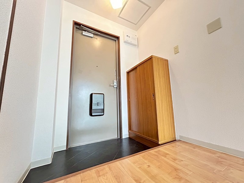 フリーデ北風呂 玄関