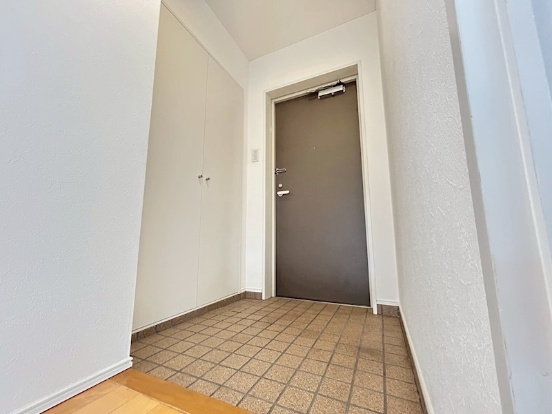 アルファパレス 玄関