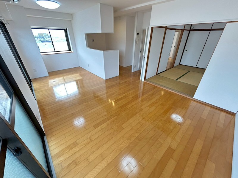 アルファパレス リビング