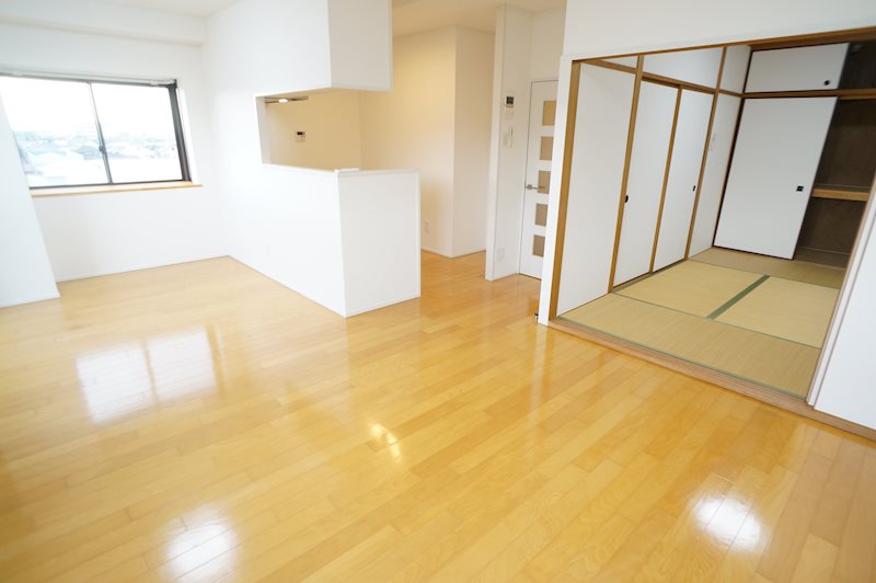 アルファパレス リビング