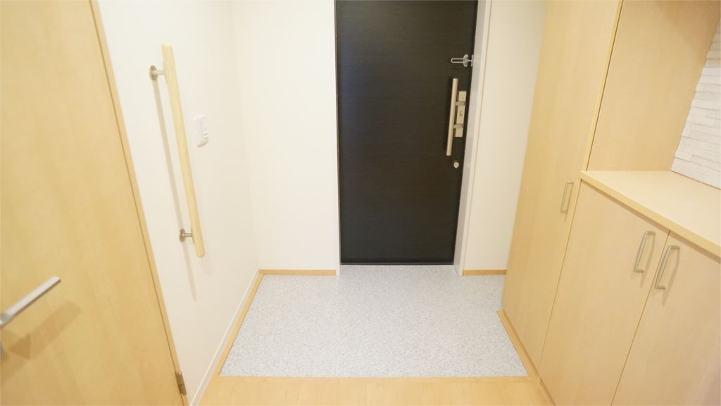 プラン　ドゥ　ボーテ 玄関