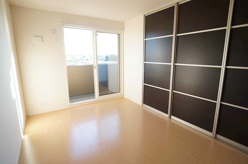 リノ　ムア ベッドルーム