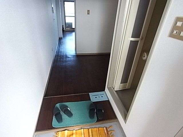 ブレスト北之庄Ⅴ 玄関