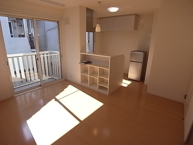 グランモア東九条Ⅲ リビング