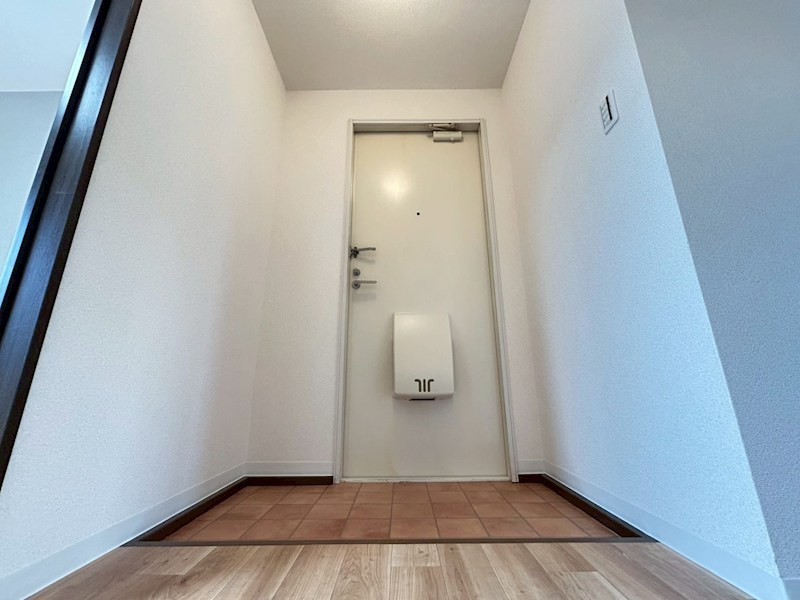 カーム大安寺 玄関