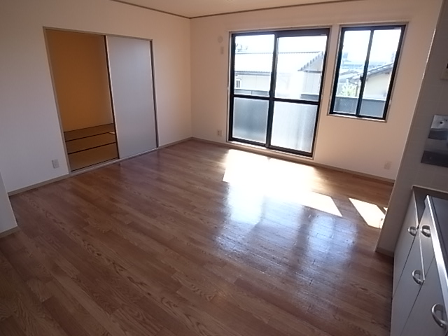 グランドールサンエイ リビング