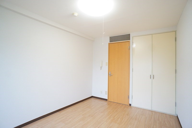 ファミール西大寺 ベッドルーム