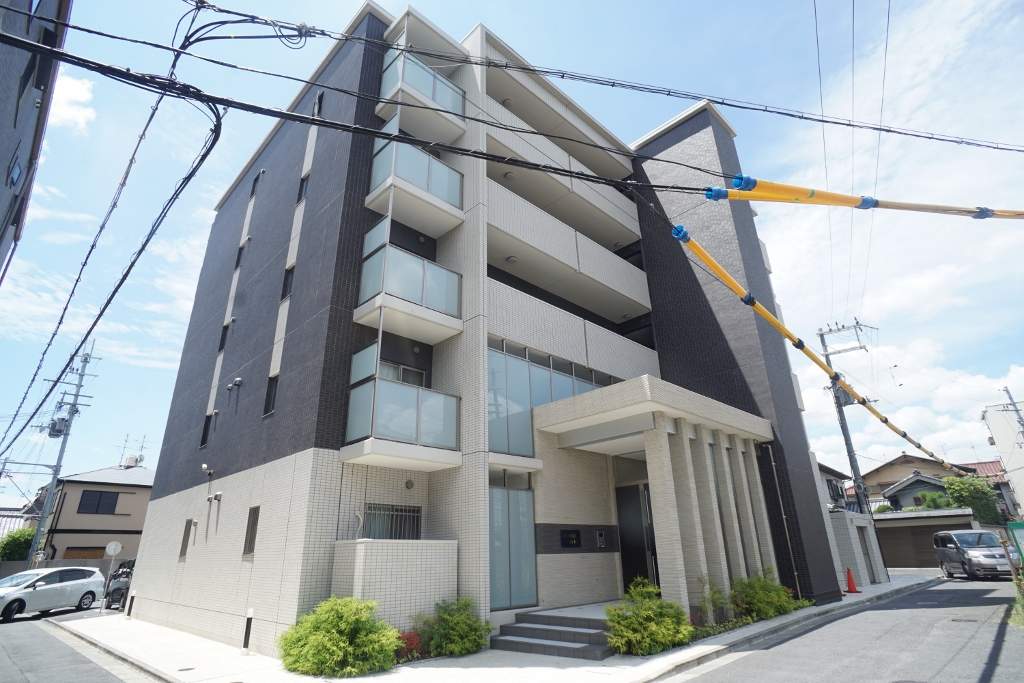 アートヒルズ西大寺 302号室 外観