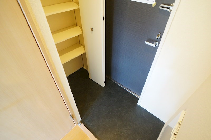 ローレル奈良町 玄関